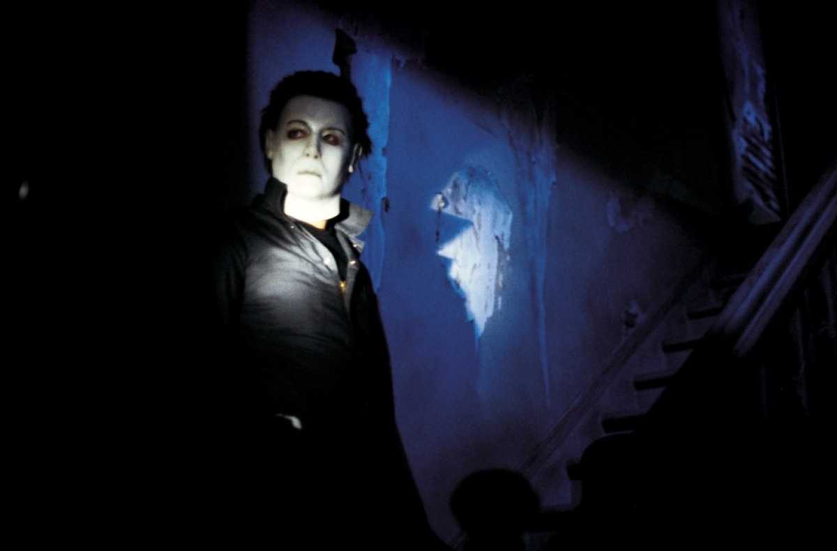Michael Myers Desktop Wallpaper - Michael Myers Halloween Résurrection , HD Wallpaper & Backgrounds