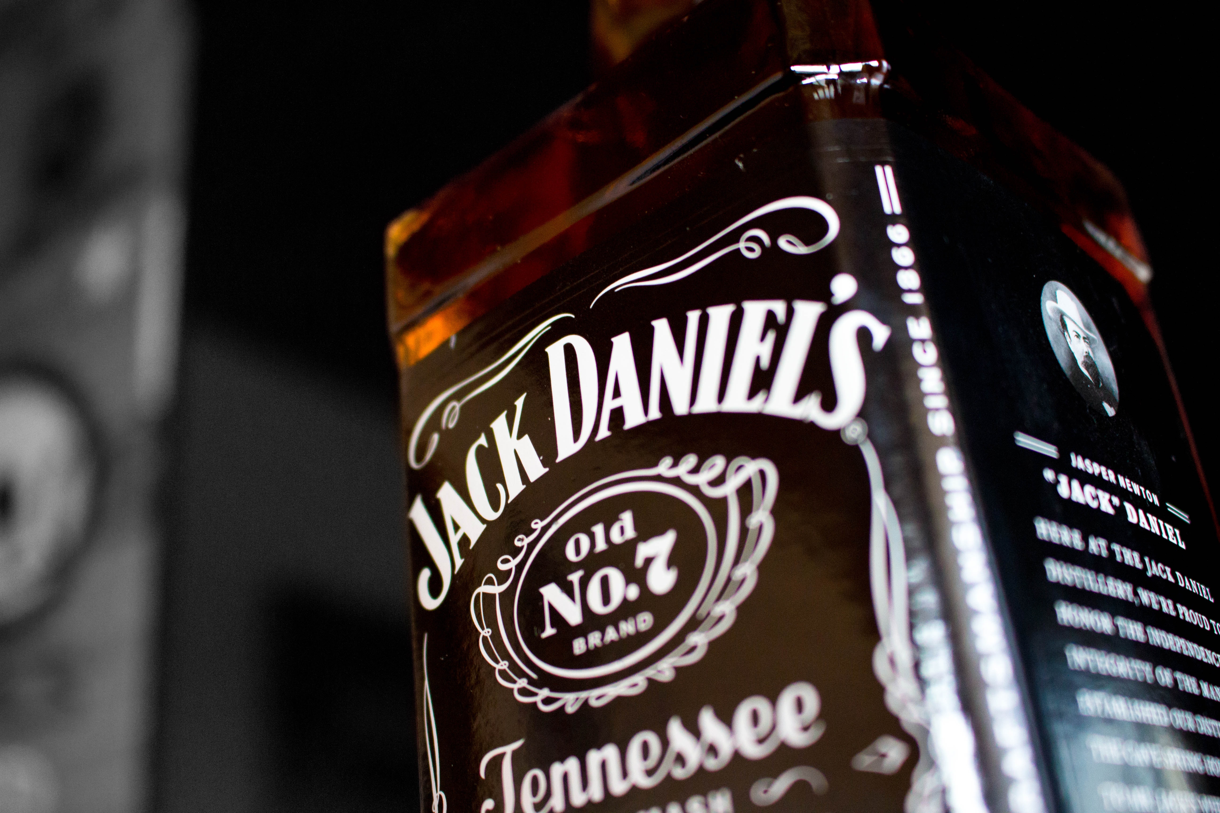 Jack Daniels Bottle Logo , HD Wallpaper & Backgrounds