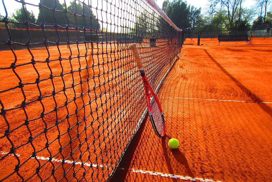 Red And Black Tennis Racket Leaning On Net, Sport, , HD Wallpaper & Backgrounds