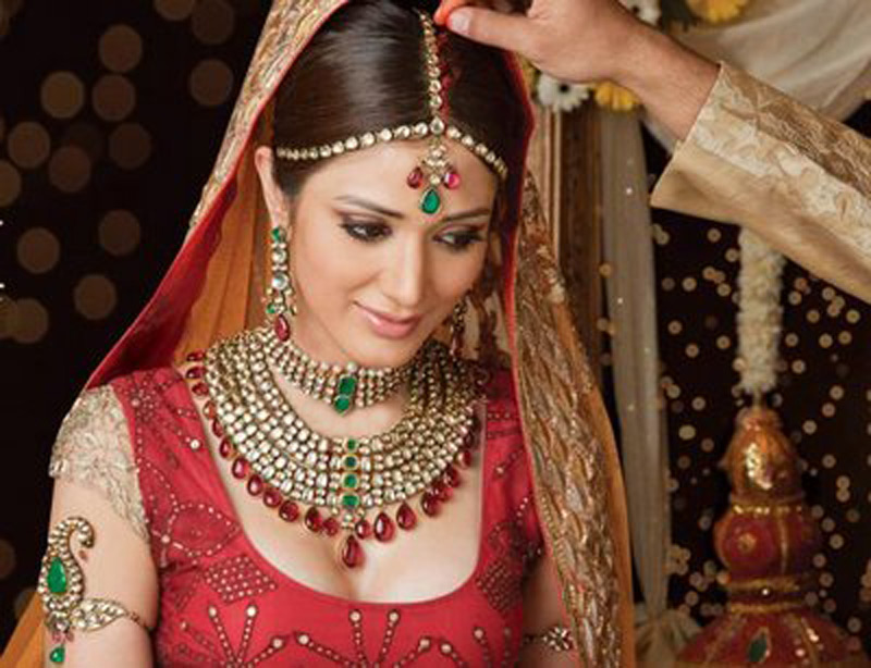 Dulhan Dress Wallpaper - Indian Bridal Makeup , HD Wallpaper & Backgrounds