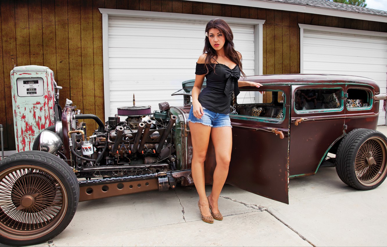 Photo Wallpaper Girl, Look, Machine, Girl, Hot Rod, - Hot Rod And Girl , HD Wallpaper & Backgrounds