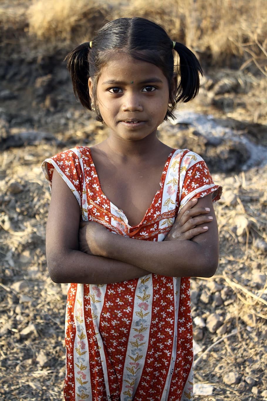 Indian, Girl, Folded, Arms, Portrait, Indian Girl, - Niña De La India , HD Wallpaper & Backgrounds