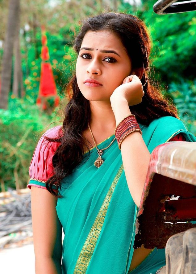 Sri Divya , HD Wallpaper & Backgrounds