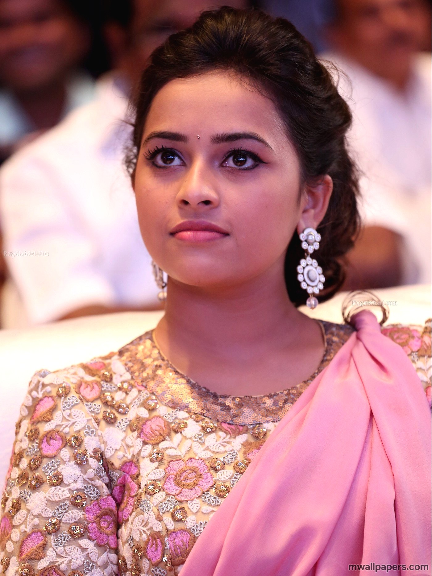 Sri Divya Latest Hd Images & Wallpapers - Tamil Actress Sri Divya Marriage , HD Wallpaper & Backgrounds