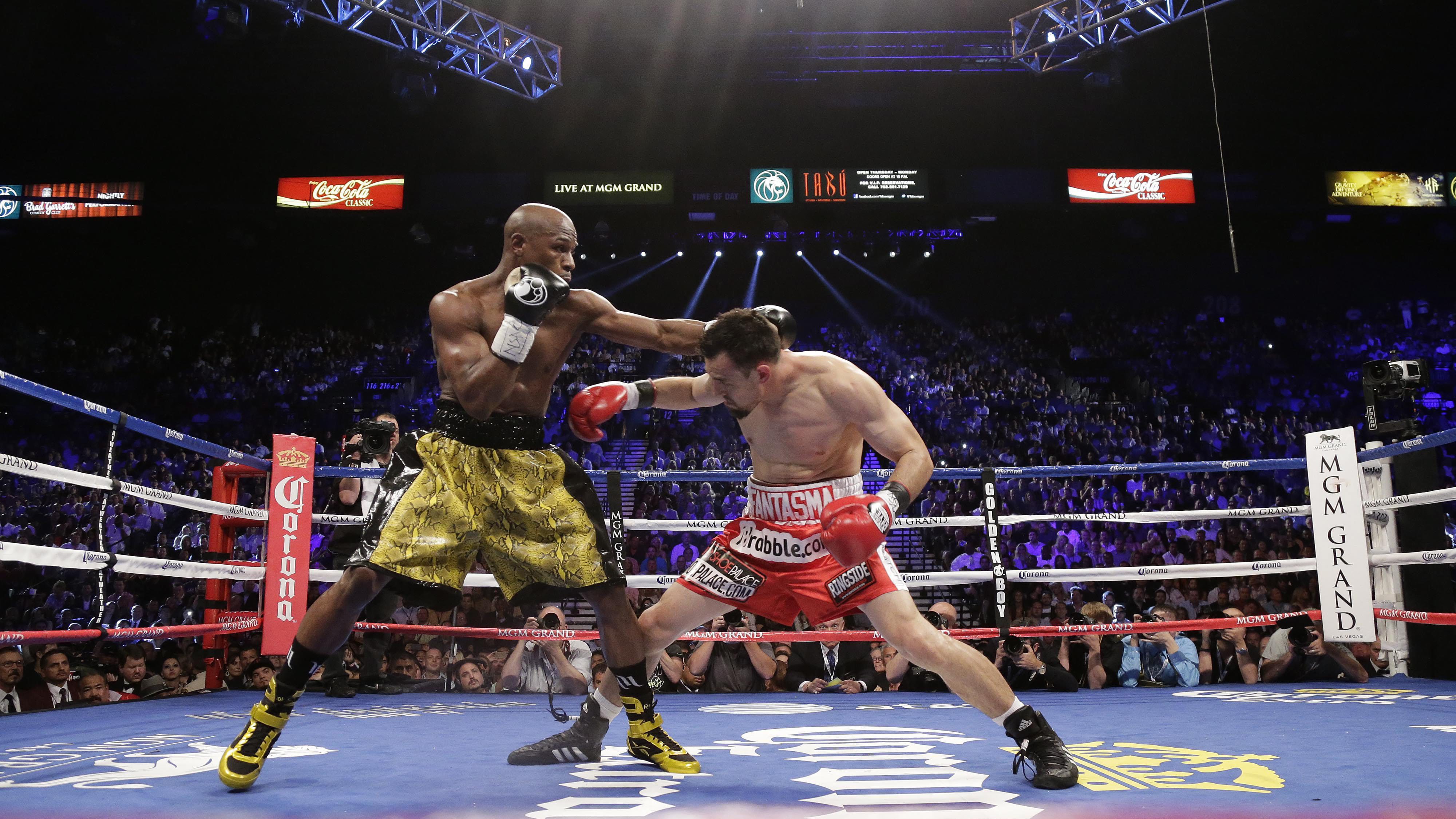 Пакьяо мэнни бобби. Флойд мейвезер. Флойд мейвезер мэнни пакьяо. Лучшие боксеры. Флойд мейвезер на ринге.