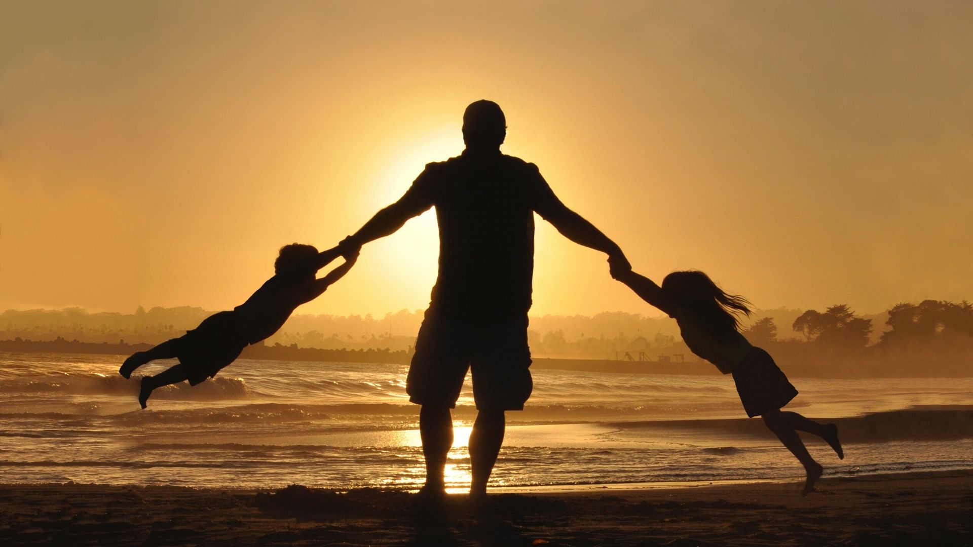 A Silhouette Of A Father Playing With His Daughter - Dad With 2 Daughters , HD Wallpaper & Backgrounds