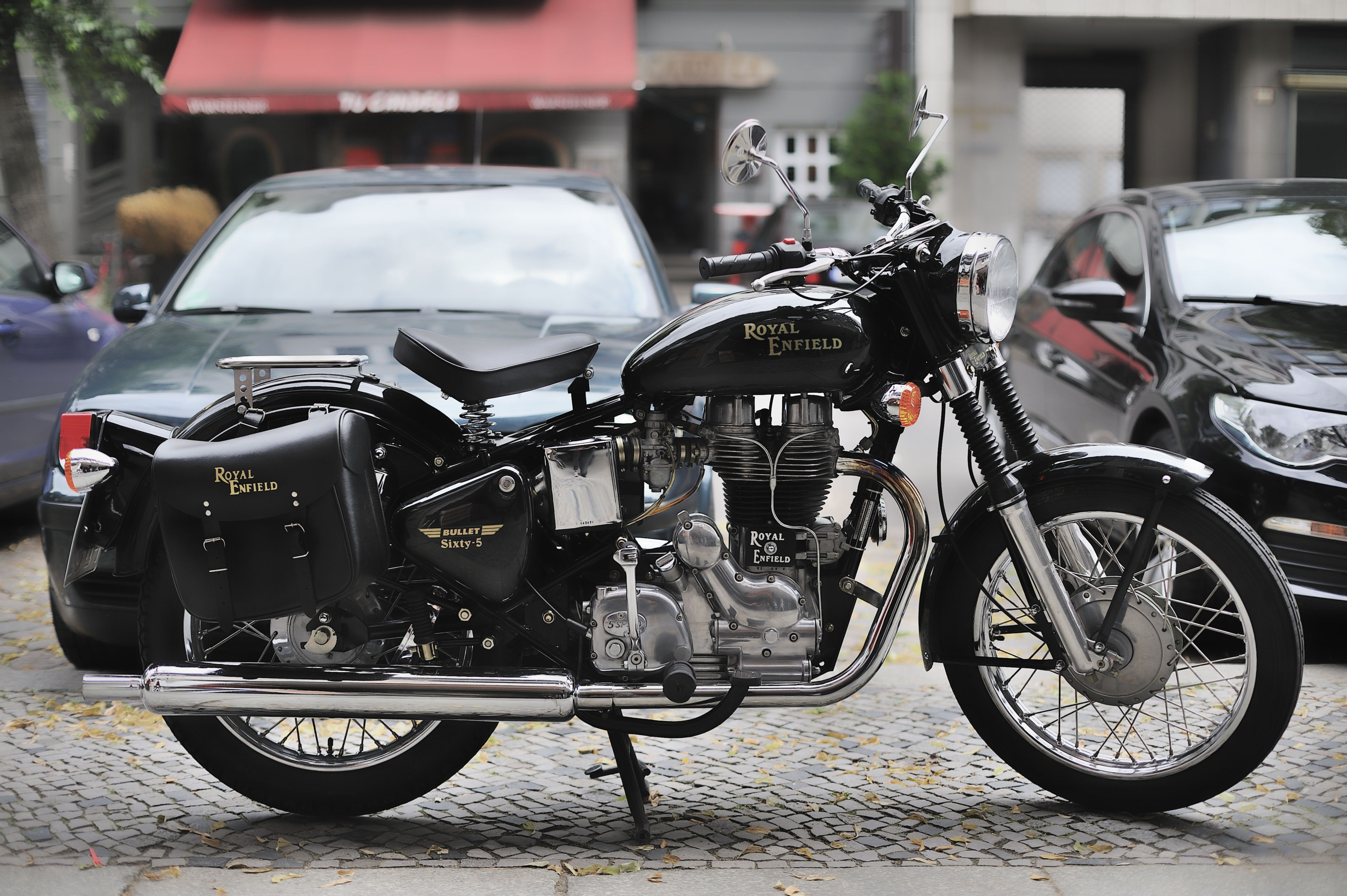 Royal Enfield Bullet Sixty-5 F Wallpaper - Royal Enfield Bullet 5 , HD Wallpaper & Backgrounds