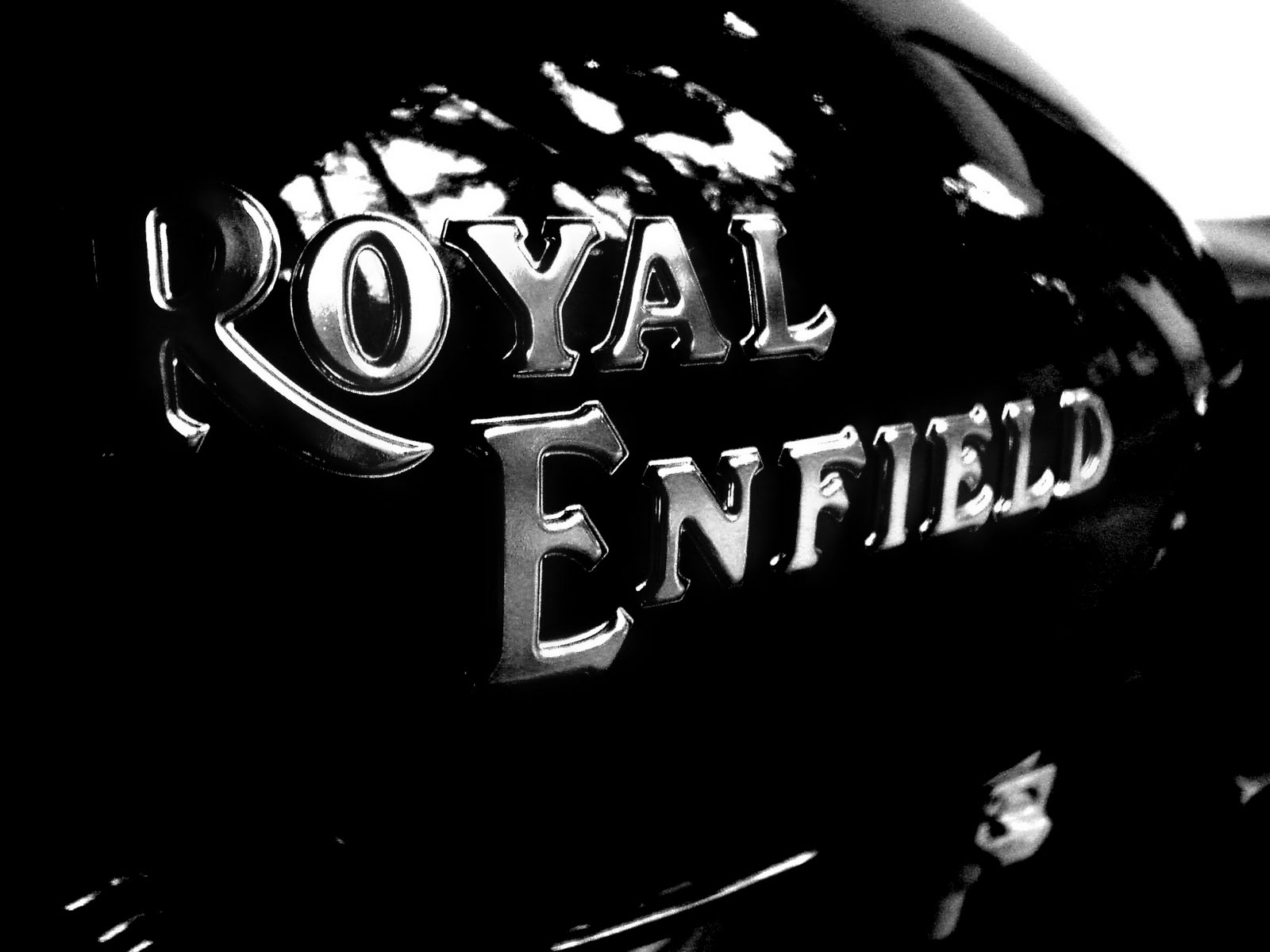 Royal Enfield Hd Wallpapers Hd Widescreen Wallpapers - Royal Enfield Logo Hd , HD Wallpaper & Backgrounds