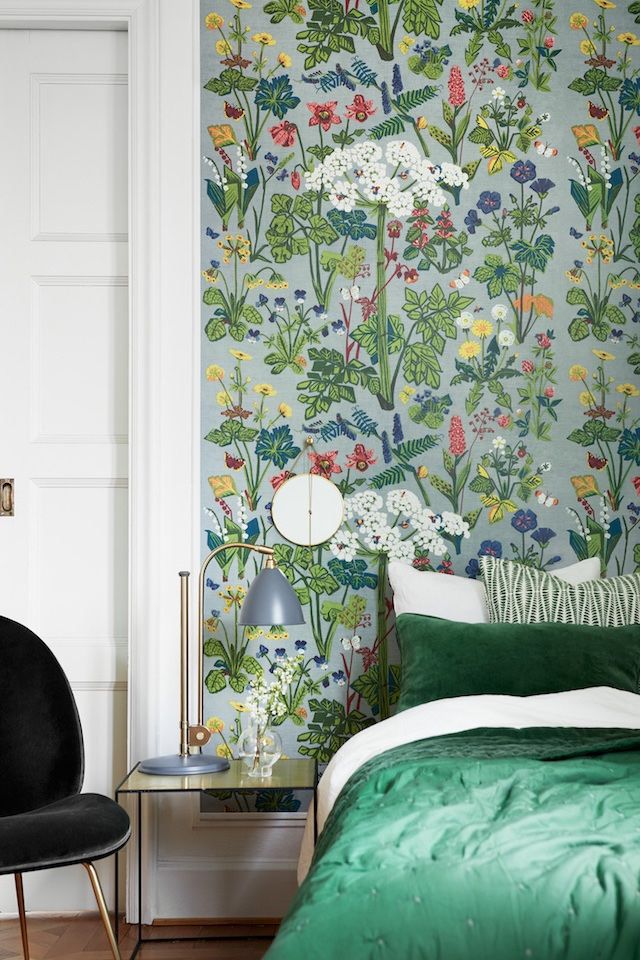 Green Floral Wallpaper Bedroom , HD Wallpaper & Backgrounds