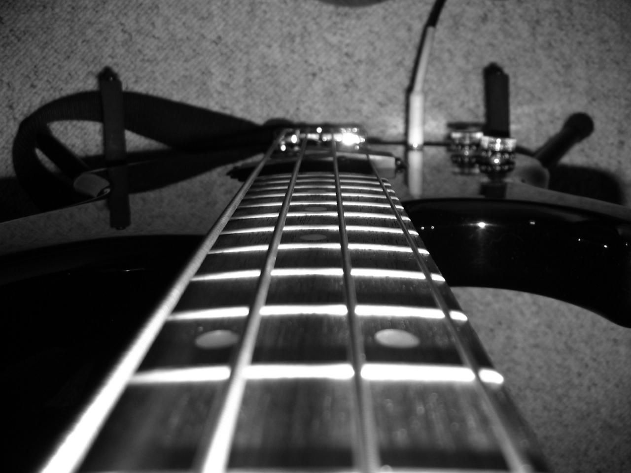 Bass Guitar Iphone Background , HD Wallpaper & Backgrounds