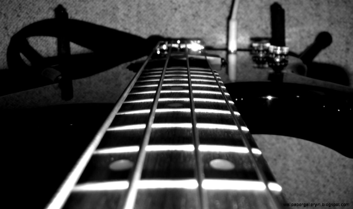 Bass Guitar Wallpaper Hd - Bass On Studio , HD Wallpaper & Backgrounds