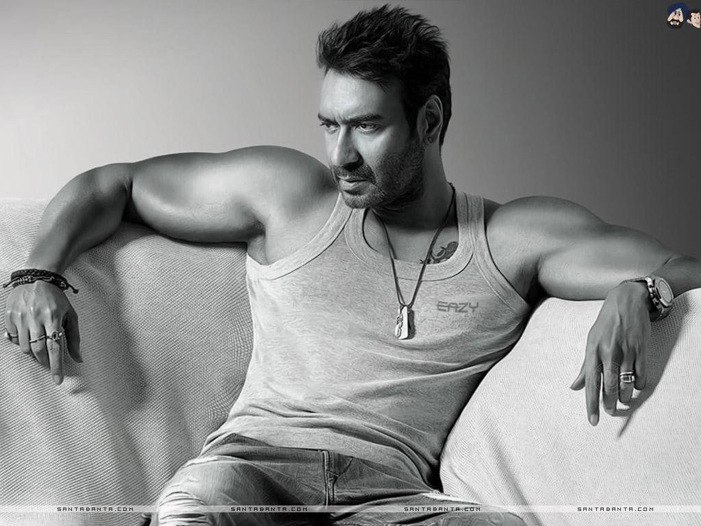 Ajay Devgn - Ajay Devgan Black And White , HD Wallpaper & Backgrounds