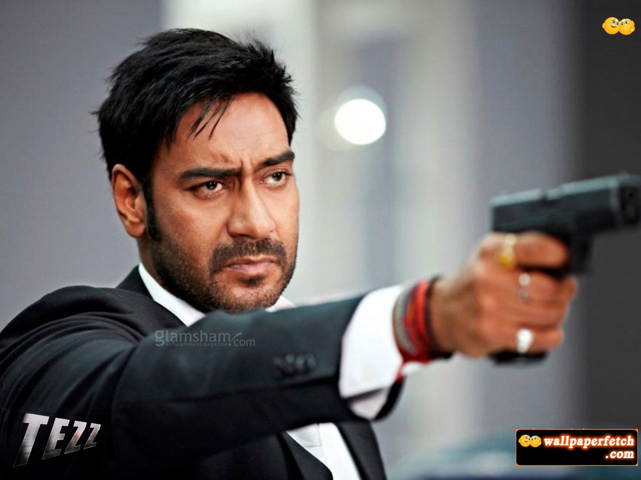 Ajay Devgan Wallpaper - Ajay Devgan With Gun , HD Wallpaper & Backgrounds