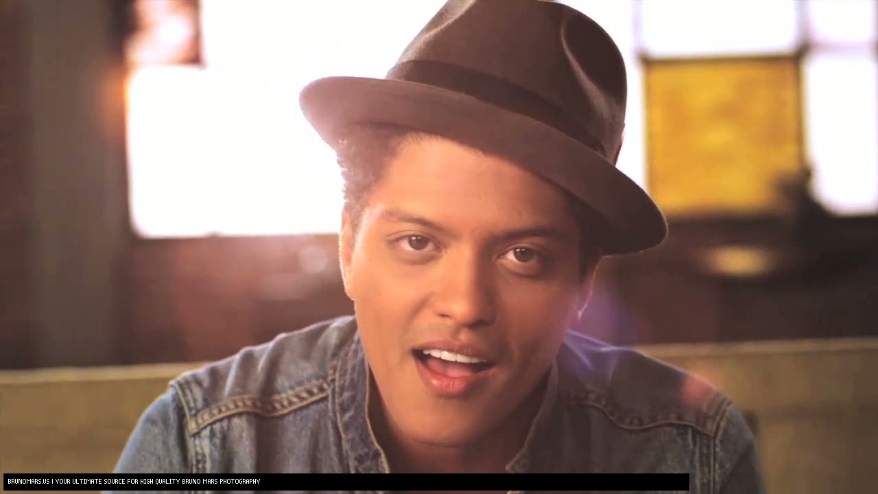 Bruno Mars - Old Picture Of Bruno Mars , HD Wallpaper & Backgrounds