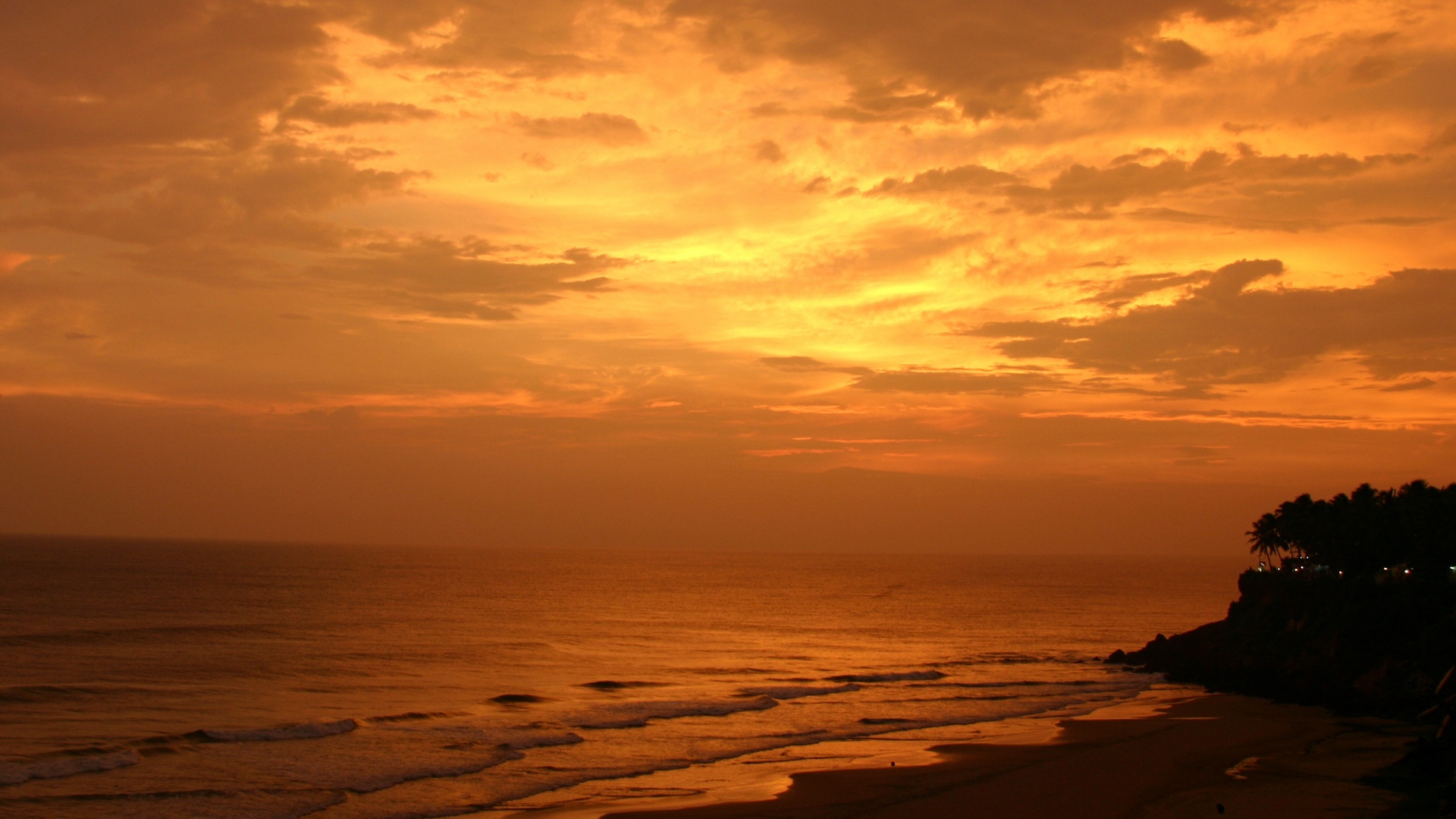 Wallpaper Sunset, Nature, Beach, Water, Light, Ocean, - Sunset On The Beach , HD Wallpaper & Backgrounds