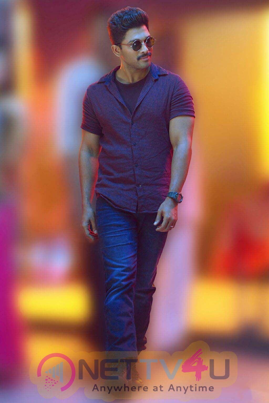 Allu Arjun Latest Hd Pics In Sarainodu Movie Telugu - Allu Arjun In Sarrainodu Hd , HD Wallpaper & Backgrounds