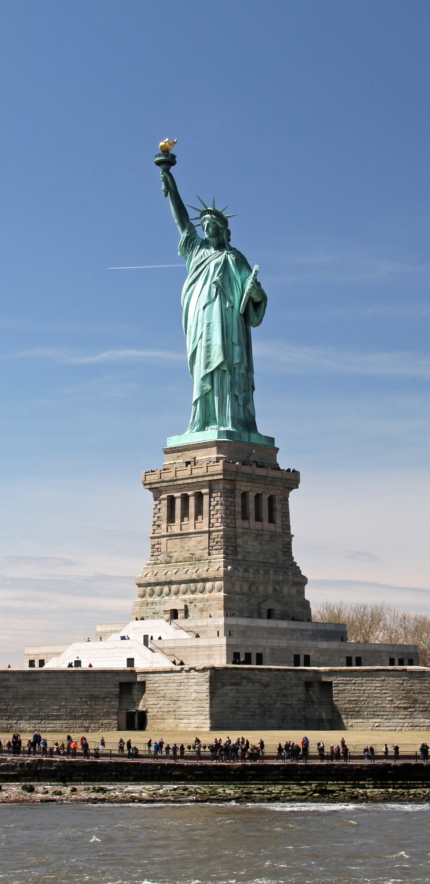 Wallpaper - Statue Of Liberty , HD Wallpaper & Backgrounds