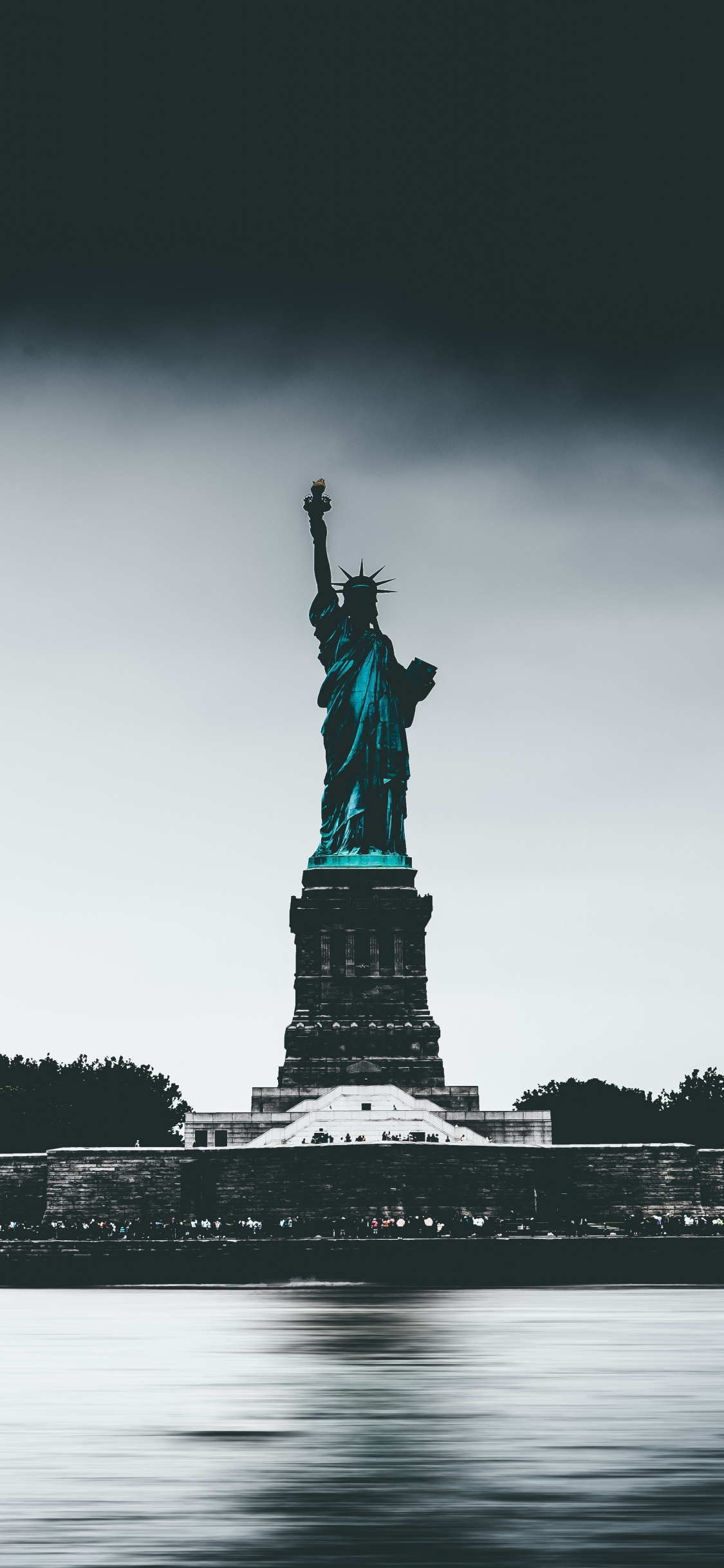 Liberty Island , HD Wallpaper & Backgrounds