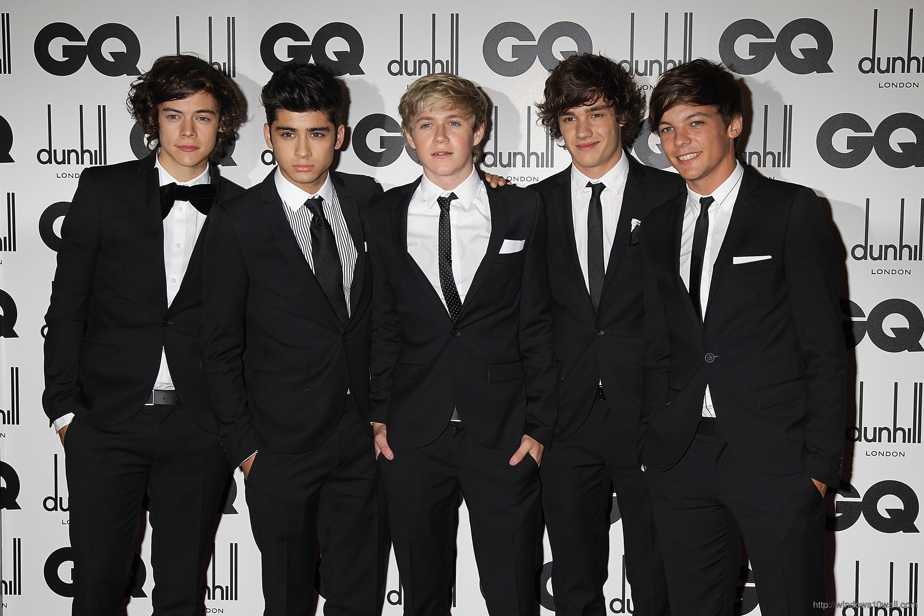 One Direction In Black Suit Wallpaper - Harry Zayn Malik One Direction Louis , HD Wallpaper & Backgrounds