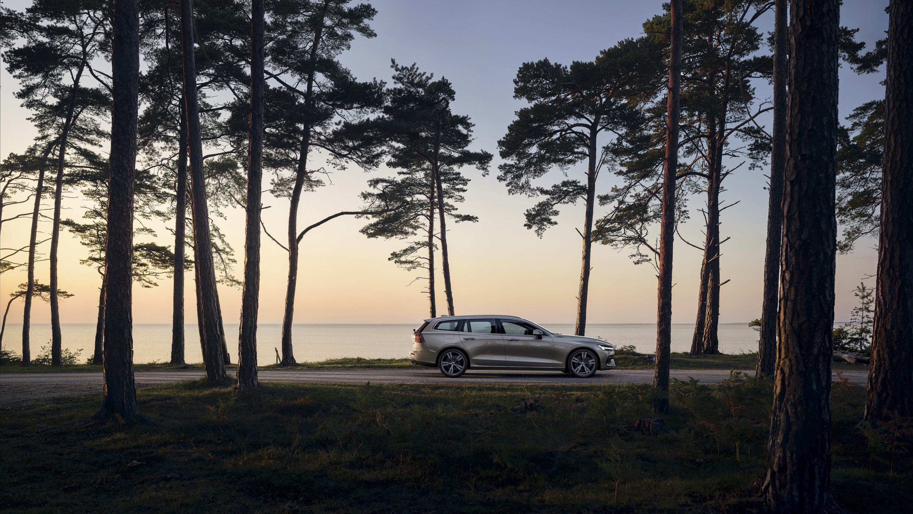 Volvo V60 , HD Wallpaper & Backgrounds