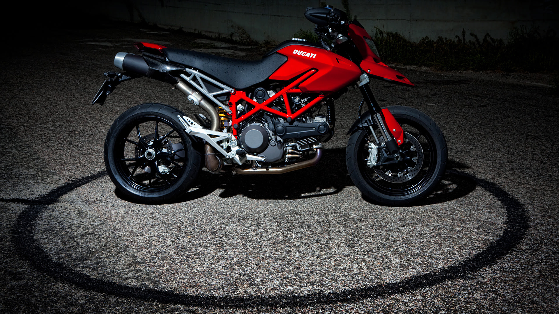 Motorbikes Wallpaper - Ducati Hypermotard 1100 Evo Sp , HD Wallpaper & Backgrounds