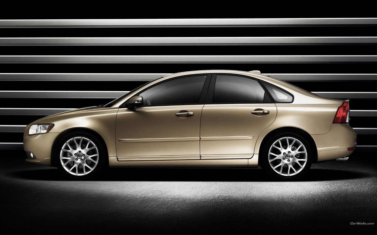Volvo S40 Gold , HD Wallpaper & Backgrounds