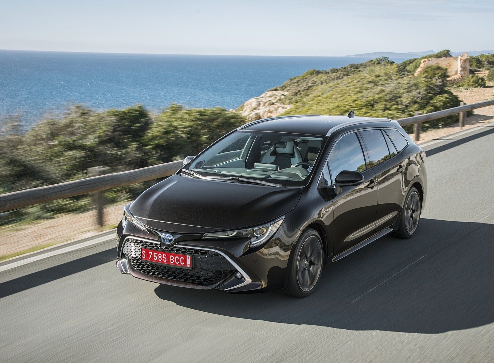 2019 Toyota Corolla Touring Sports - Toyota Corolla Touring Sports 2019 Ground Clearance , HD Wallpaper & Backgrounds