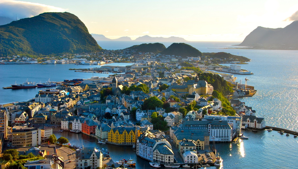 Norway, The City, Architecture, Home, Landscape, Mountains, - Ålesund , HD Wallpaper & Backgrounds