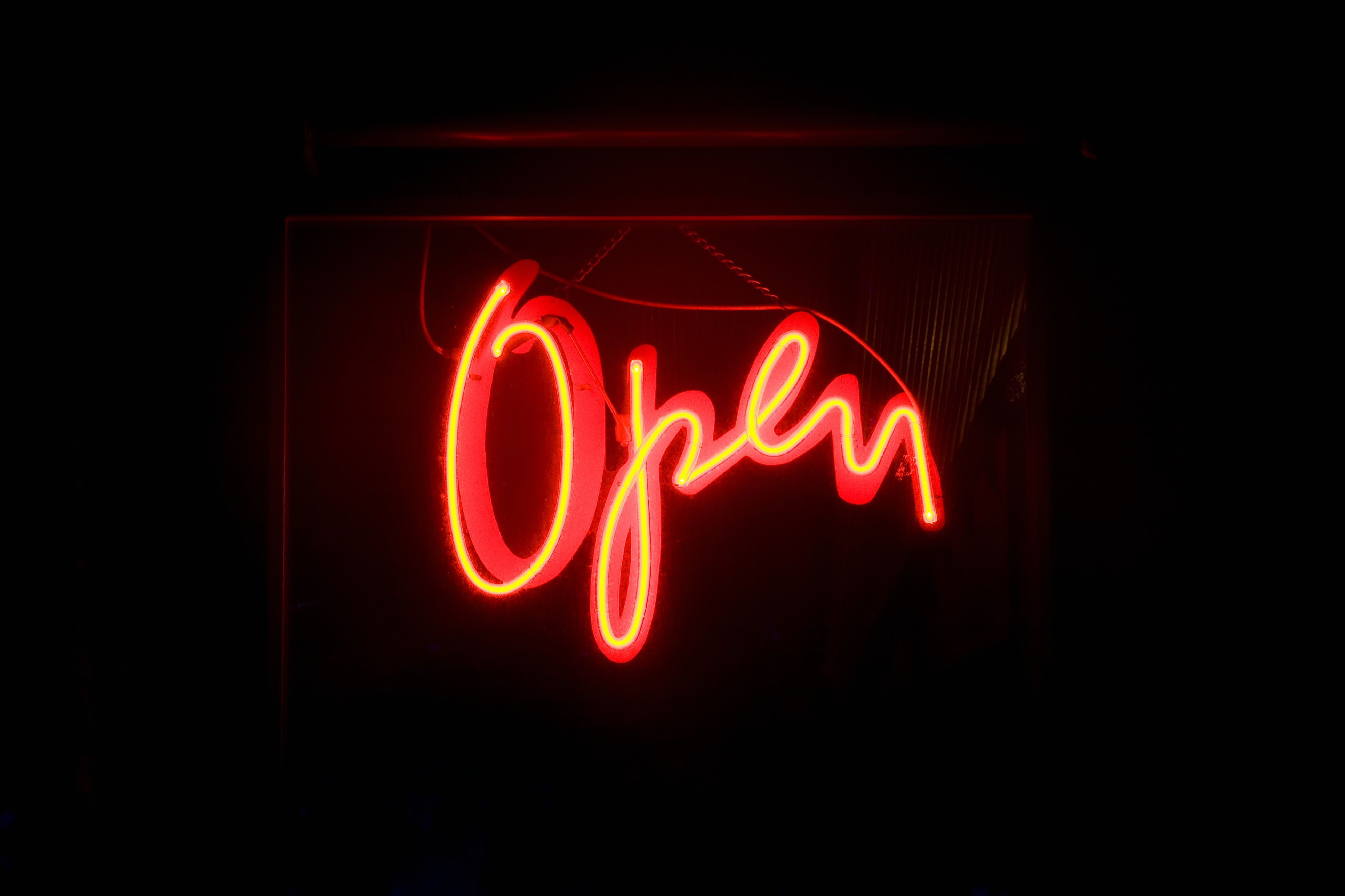 Cursive Open Neon Sign Wallpaper - Neon Light Signs , HD Wallpaper & Backgrounds