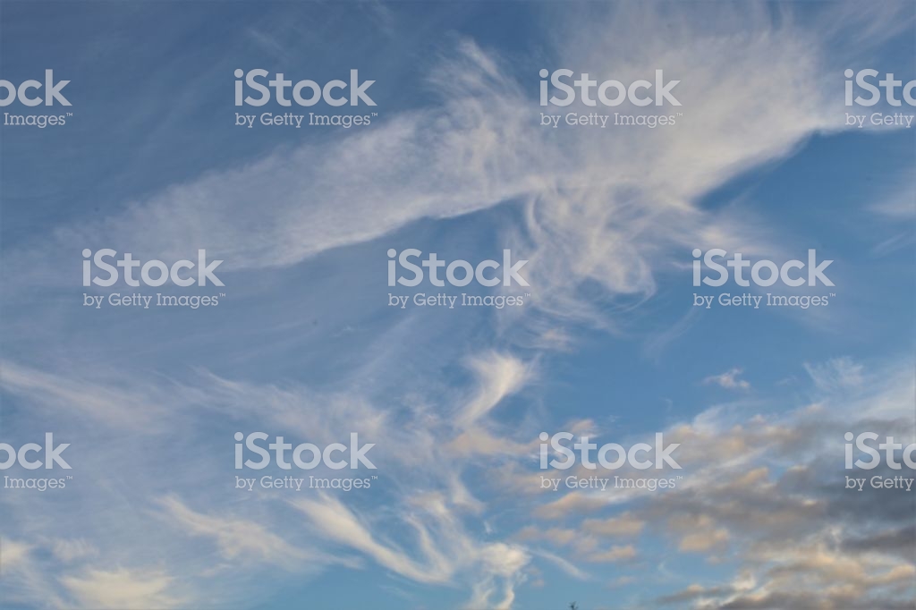 Cirrus Clouds Over Dublin Ireland In Early January - Acrylic Paint , HD Wallpaper & Backgrounds