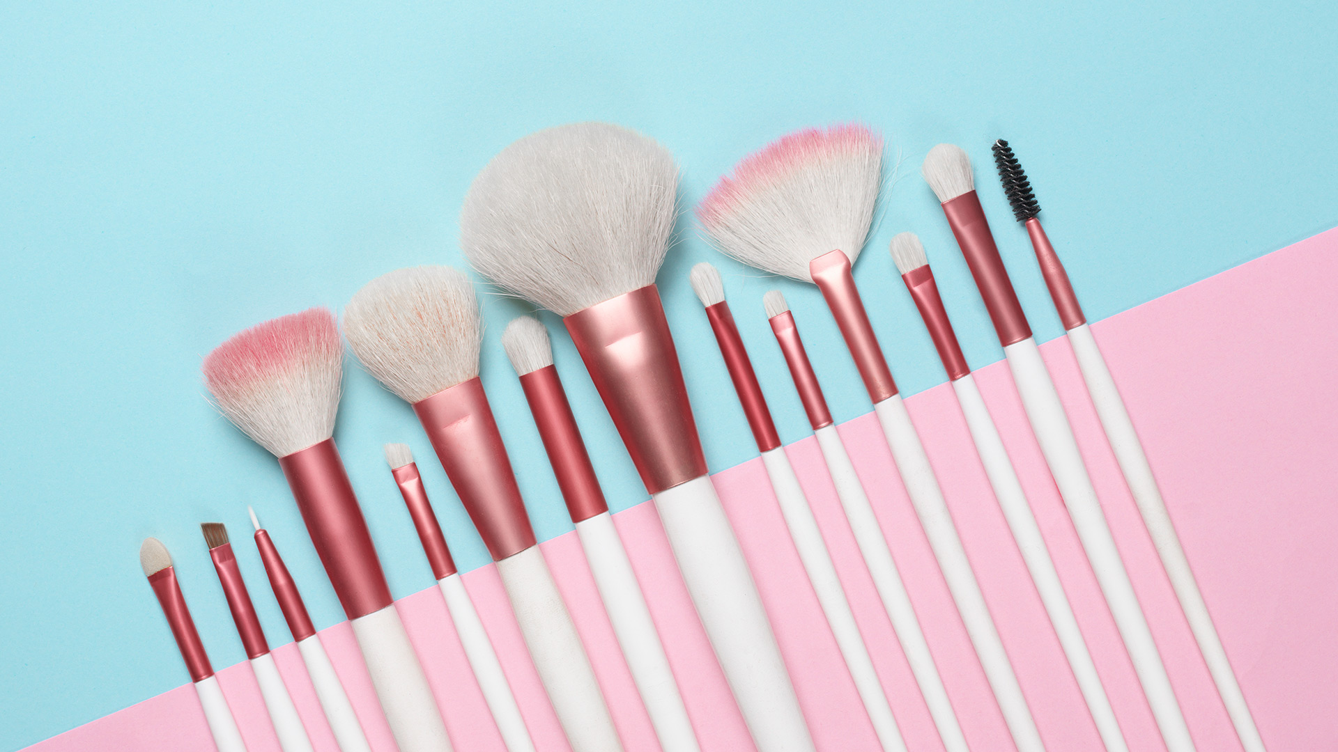 Makeup Brushes Hd Wallpaper - Makeup Brush , HD Wallpaper & Backgrounds