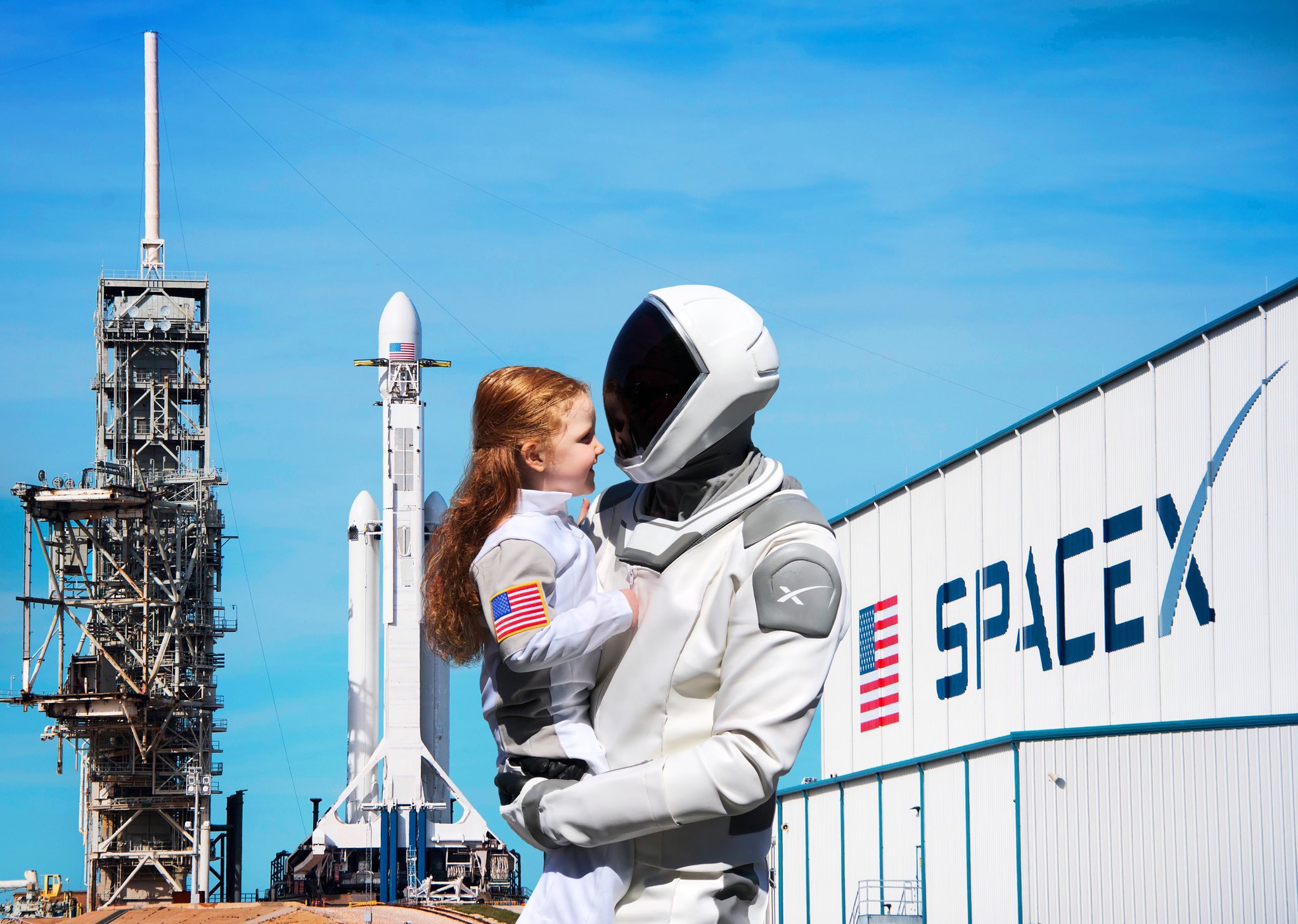 Wallpaper Of Girl, Rocket, Spacesuit, Space, Spacex - Space X , HD Wallpaper & Backgrounds