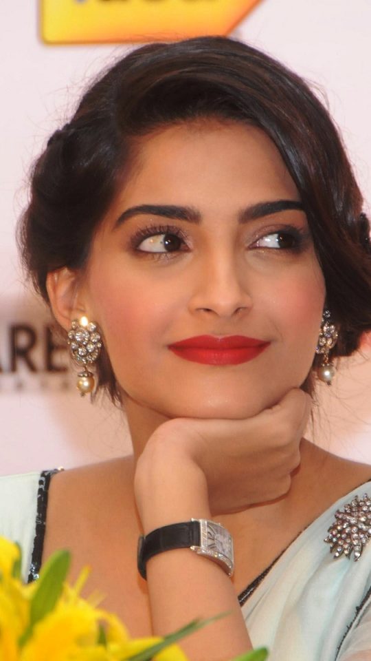 Full Hd Sonam Kapoor Hd , HD Wallpaper & Backgrounds