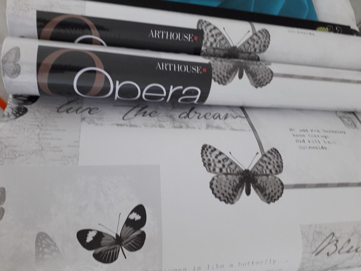 3 Rolls Of Butterfly Wall Paper £15 No Offers Thankyou - Brush-footed Butterfly , HD Wallpaper & Backgrounds