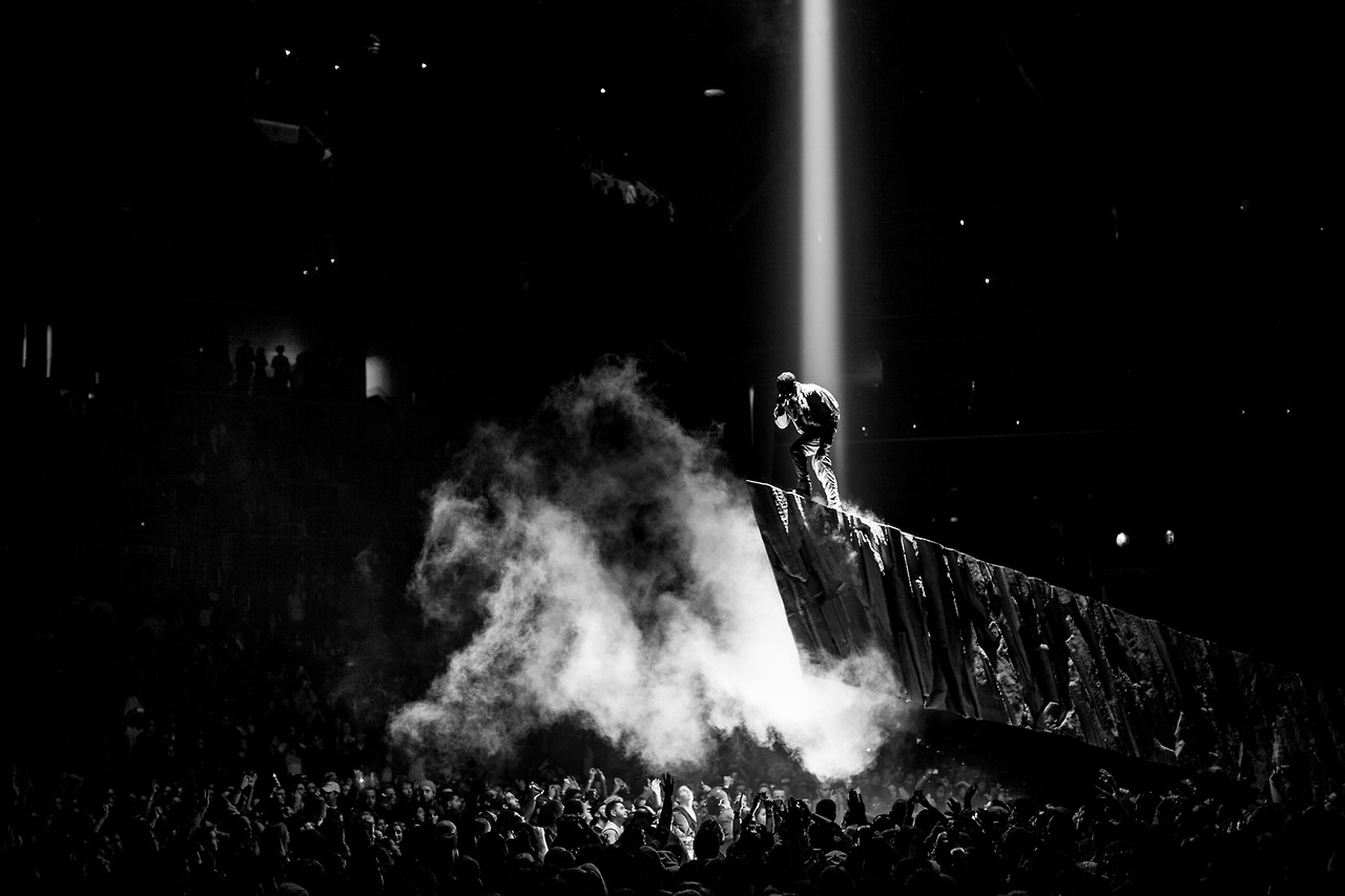 Kanye Takes His Performance To New Heights With A New - Concept Kanye West Album Cover Art , HD Wallpaper & Backgrounds