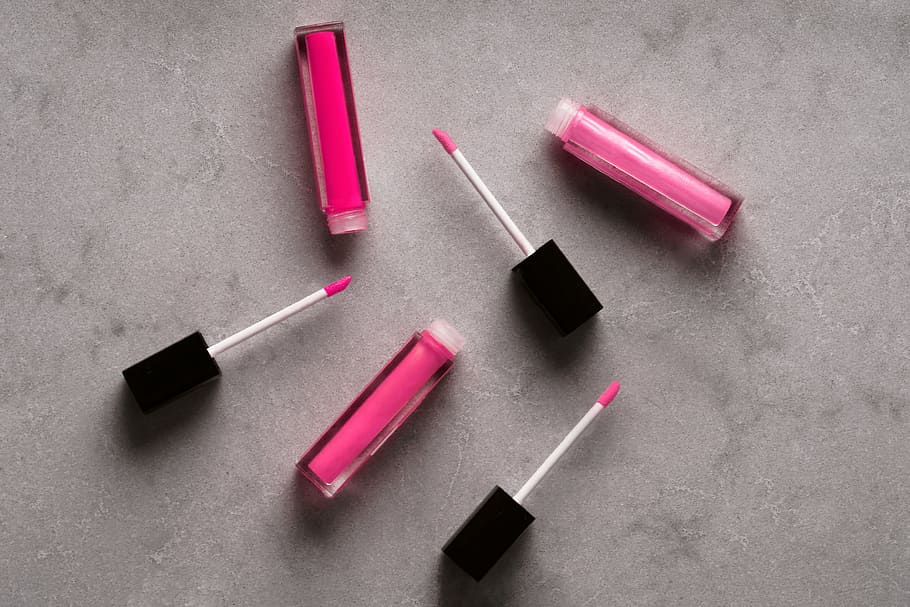 Pink Lip Gloss Photo, Flatlay, Makeup, Beauty, Cosmetics, - Lip Cream Murah Di Bawah 50 Ribu , HD Wallpaper & Backgrounds