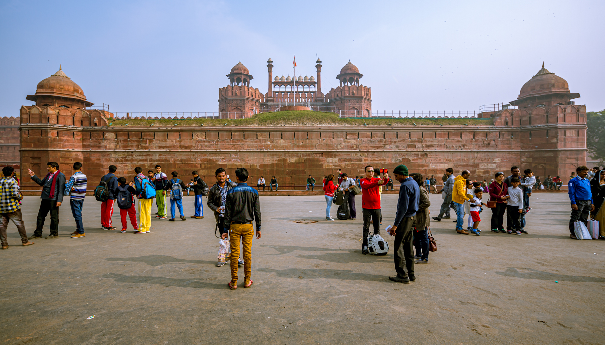 Red Fort Or Lal Qila Delhi India Travelure - Paschim Puri B Block District Park , HD Wallpaper & Backgrounds