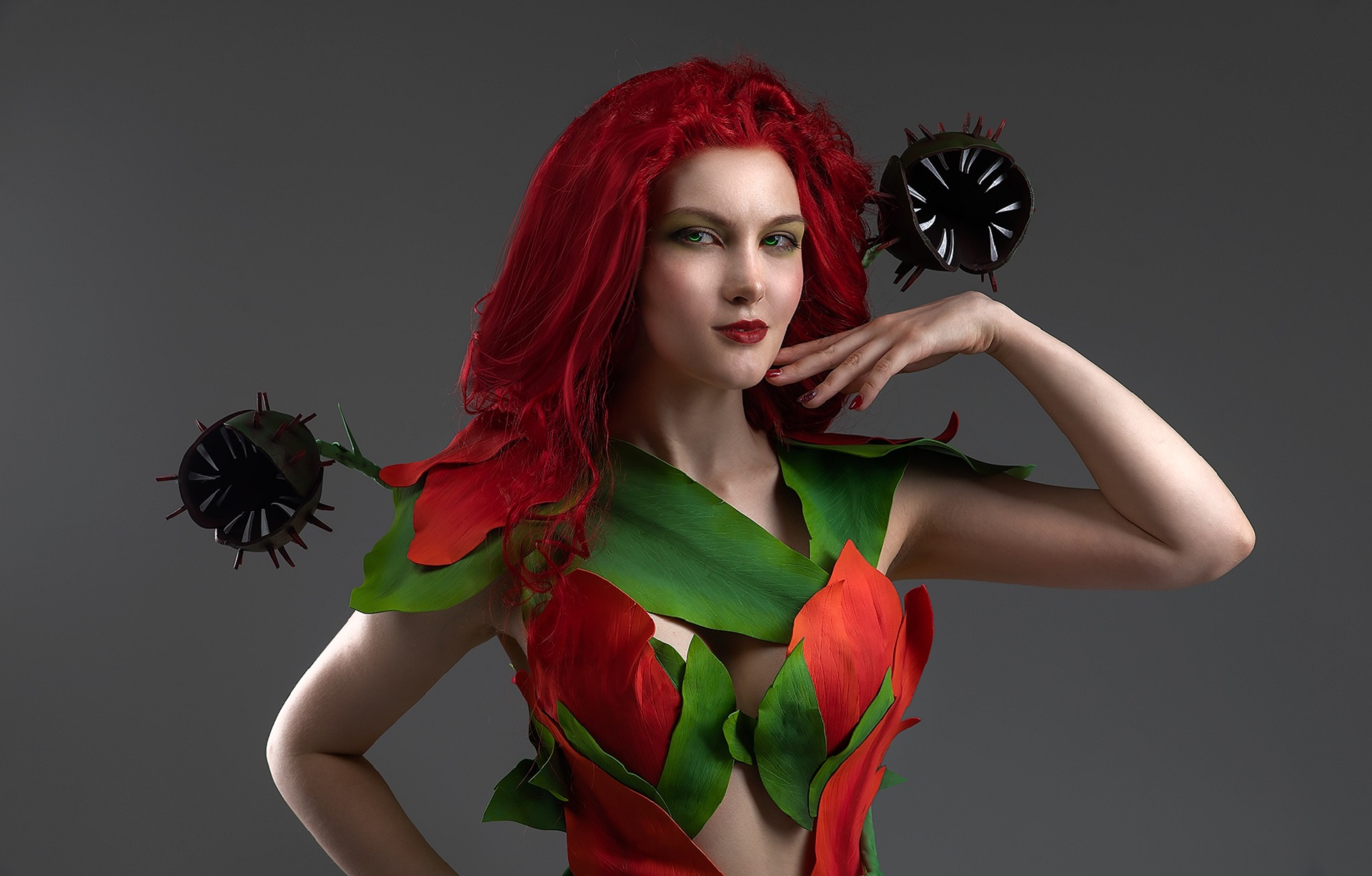 Women Cosplay Injustice 2 Poison Ivy Hd Wallpaper Background - Poison Ivy Injustice 2 , HD Wallpaper & Backgrounds
