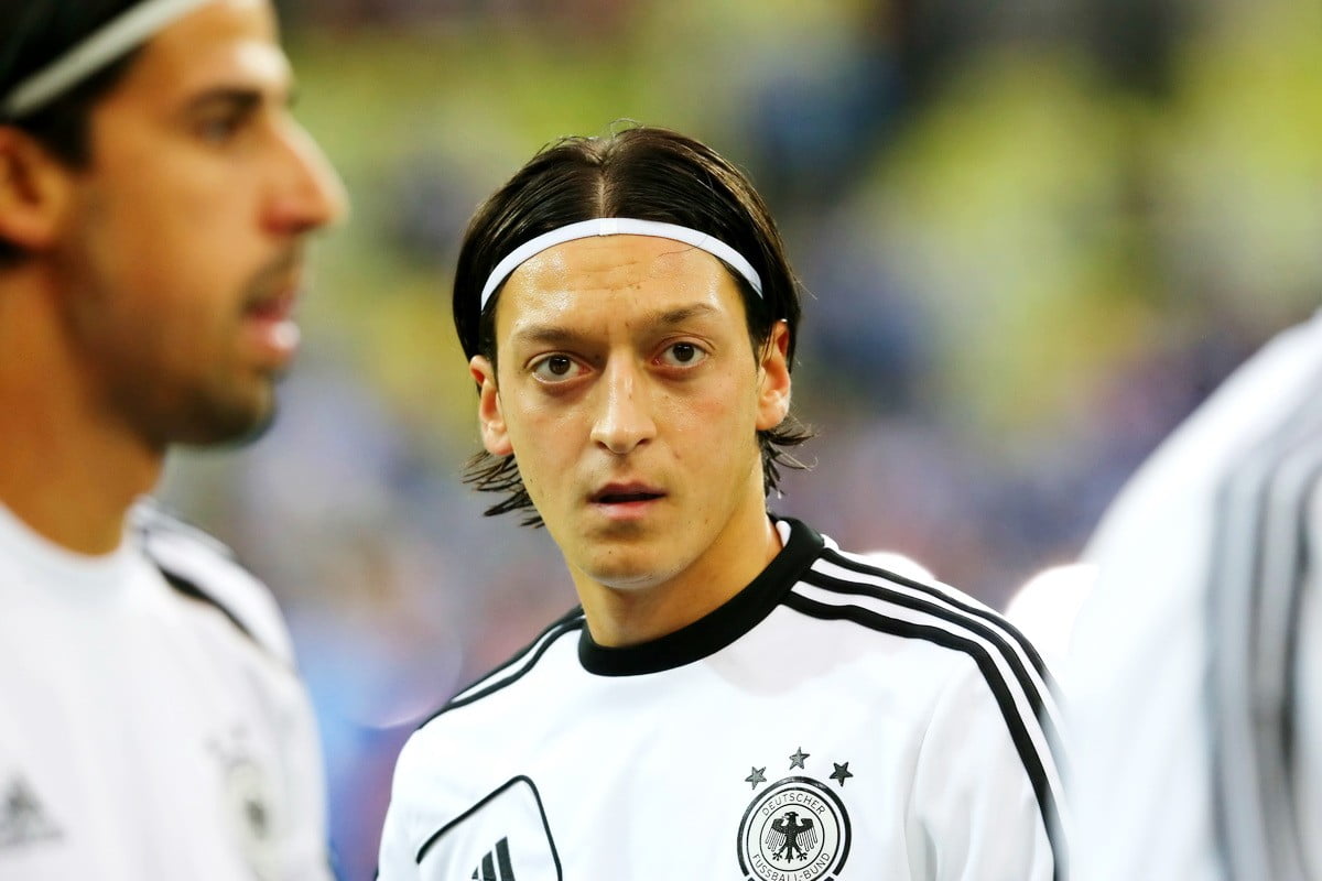 Mesut Ozil Young , HD Wallpaper & Backgrounds