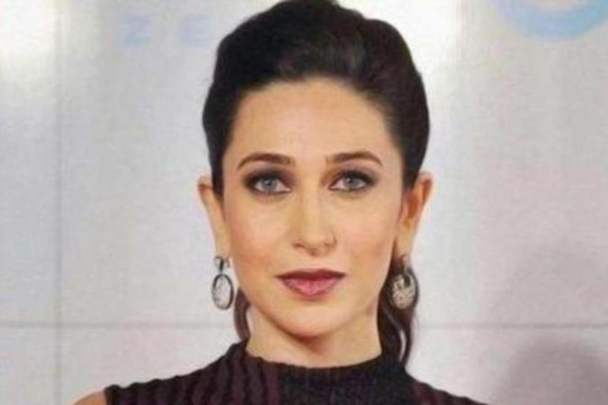 Bollywood Actress Karisma Kapoor - Karishma Kapoor Aur , HD Wallpaper & Backgrounds