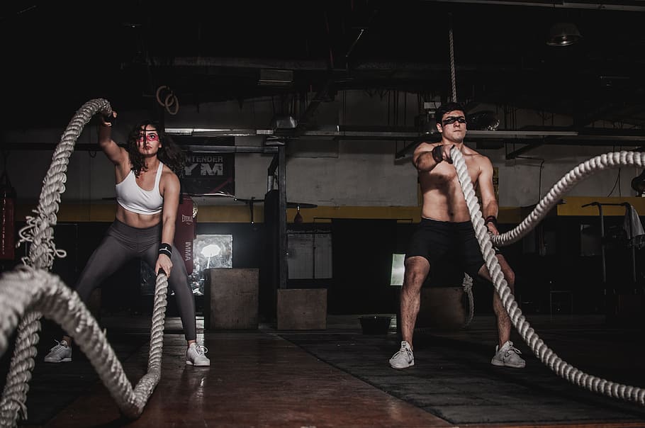 Man And Woman Holding Battle Ropes, Energy, Exercise, - Battle Ropes Hd , HD Wallpaper & Backgrounds