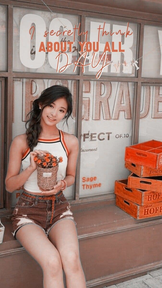 Twice Tzuyu In Shorts , HD Wallpaper & Backgrounds