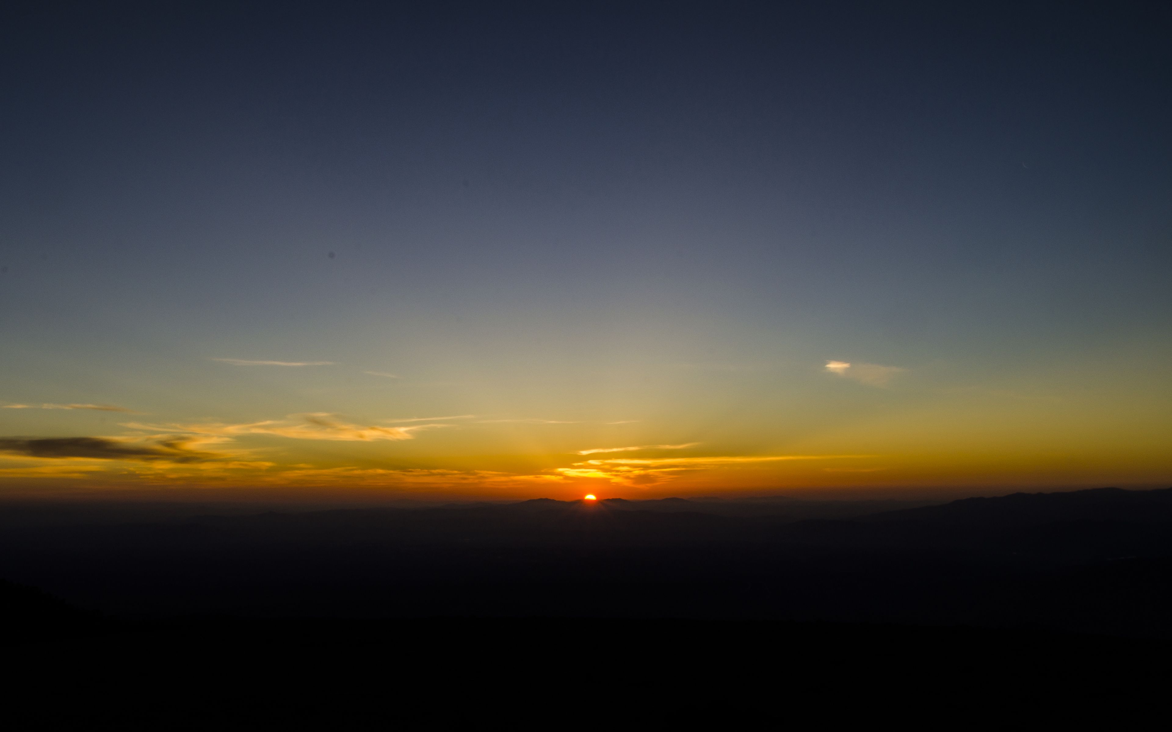 Wallpaper Dawn, Horizon, Mountains, Sun, Sky, Dark, - Red Sky At Morning , HD Wallpaper & Backgrounds