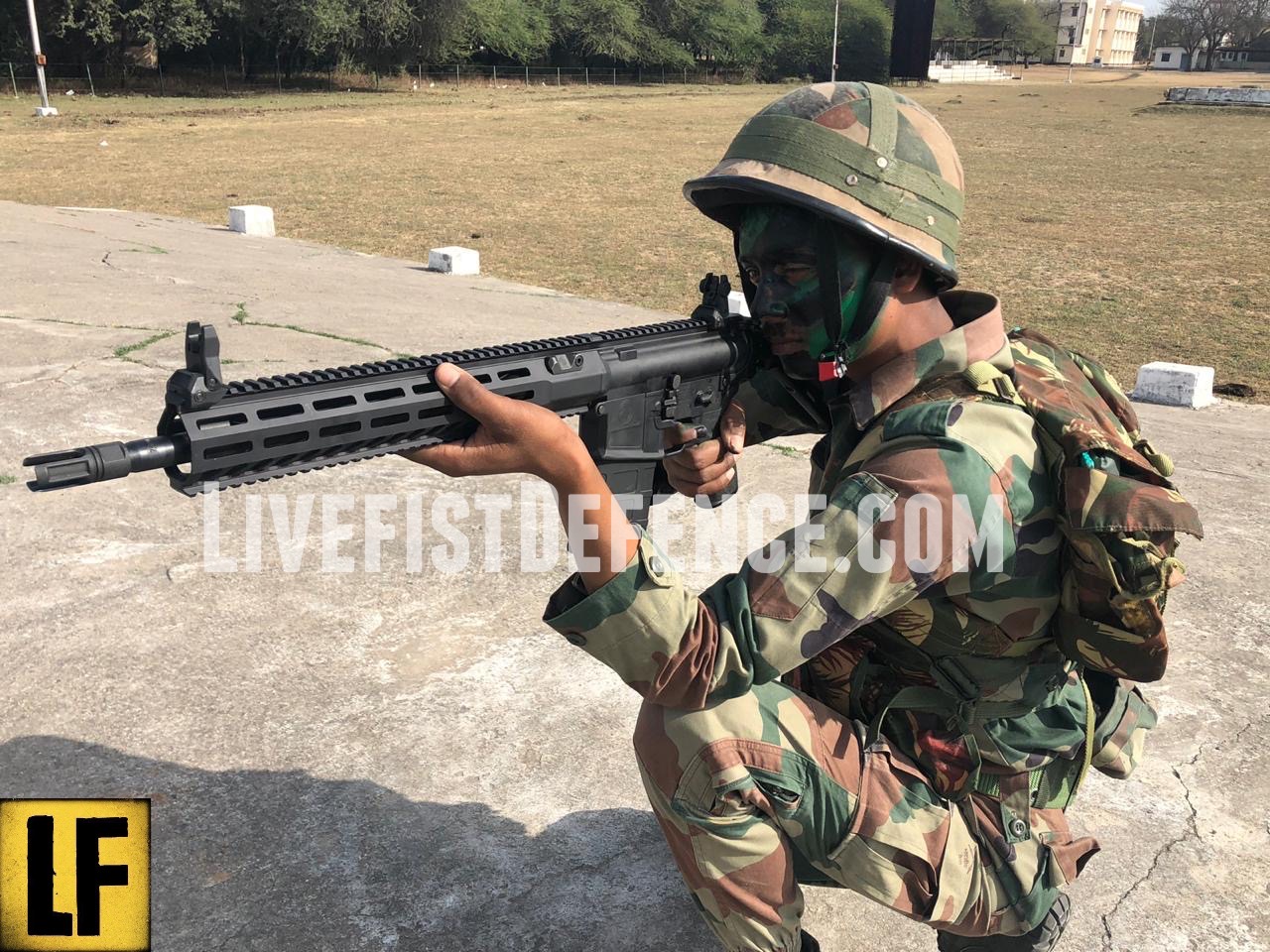 First Images Of Indian Army With Their New Sig716 Assault - Sig 716 Assault Rifle , HD Wallpaper & Backgrounds