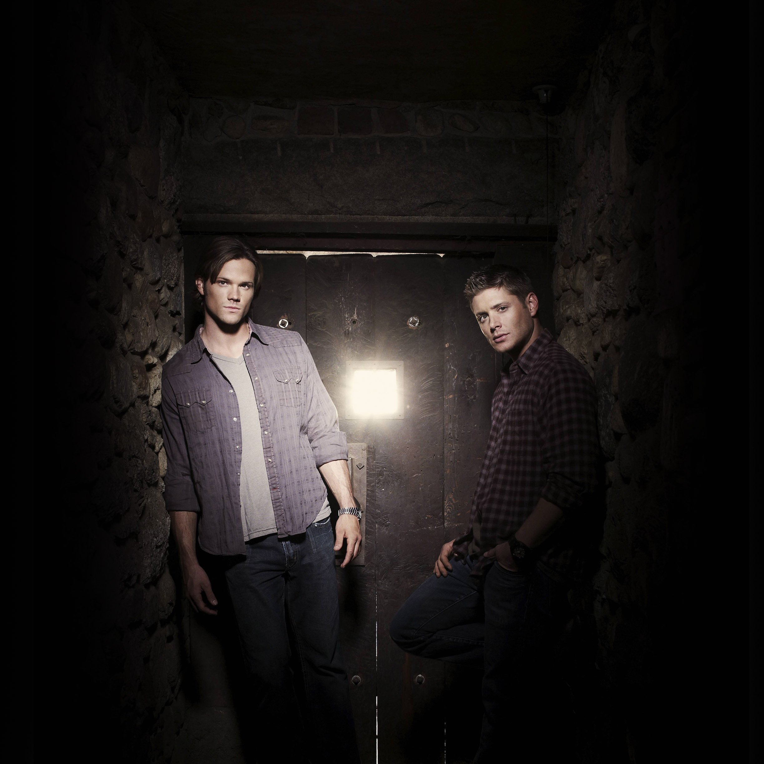 Supernatural Iphone Wallpaper Images Search Blogkita - Dean Winchester Season 1 Poster , HD Wallpaper & Backgrounds