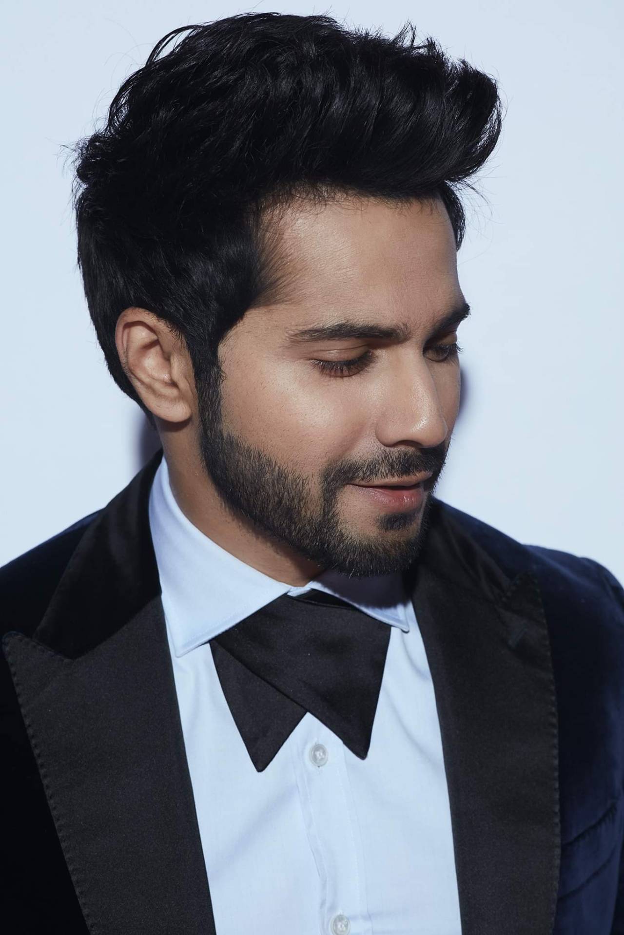 Varun Dhavan Beard Style , HD Wallpaper & Backgrounds