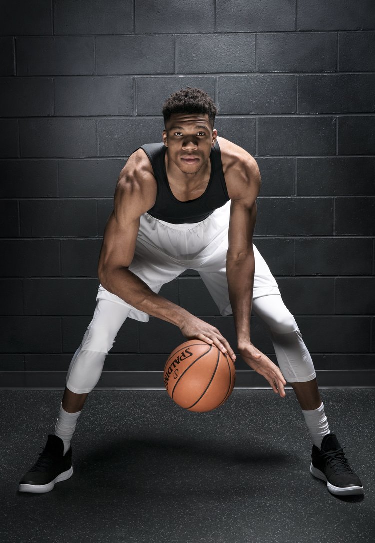 Giannis Antetokounmpo - Giannis Antetokounmpo Nike Wallpaper Hd , HD Wallpaper & Backgrounds