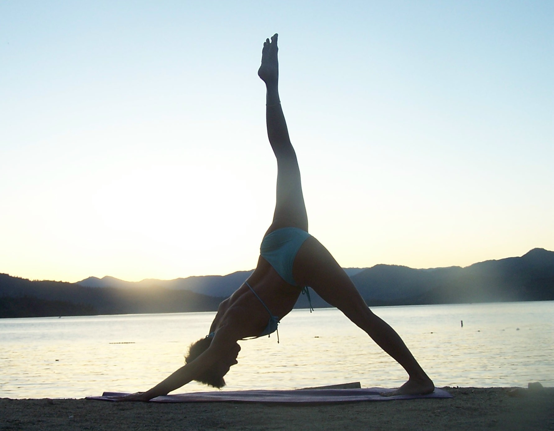 Yoga Images Yoga Hd Wallpaper And Background Photos - Yoga Women , HD Wallpaper & Backgrounds