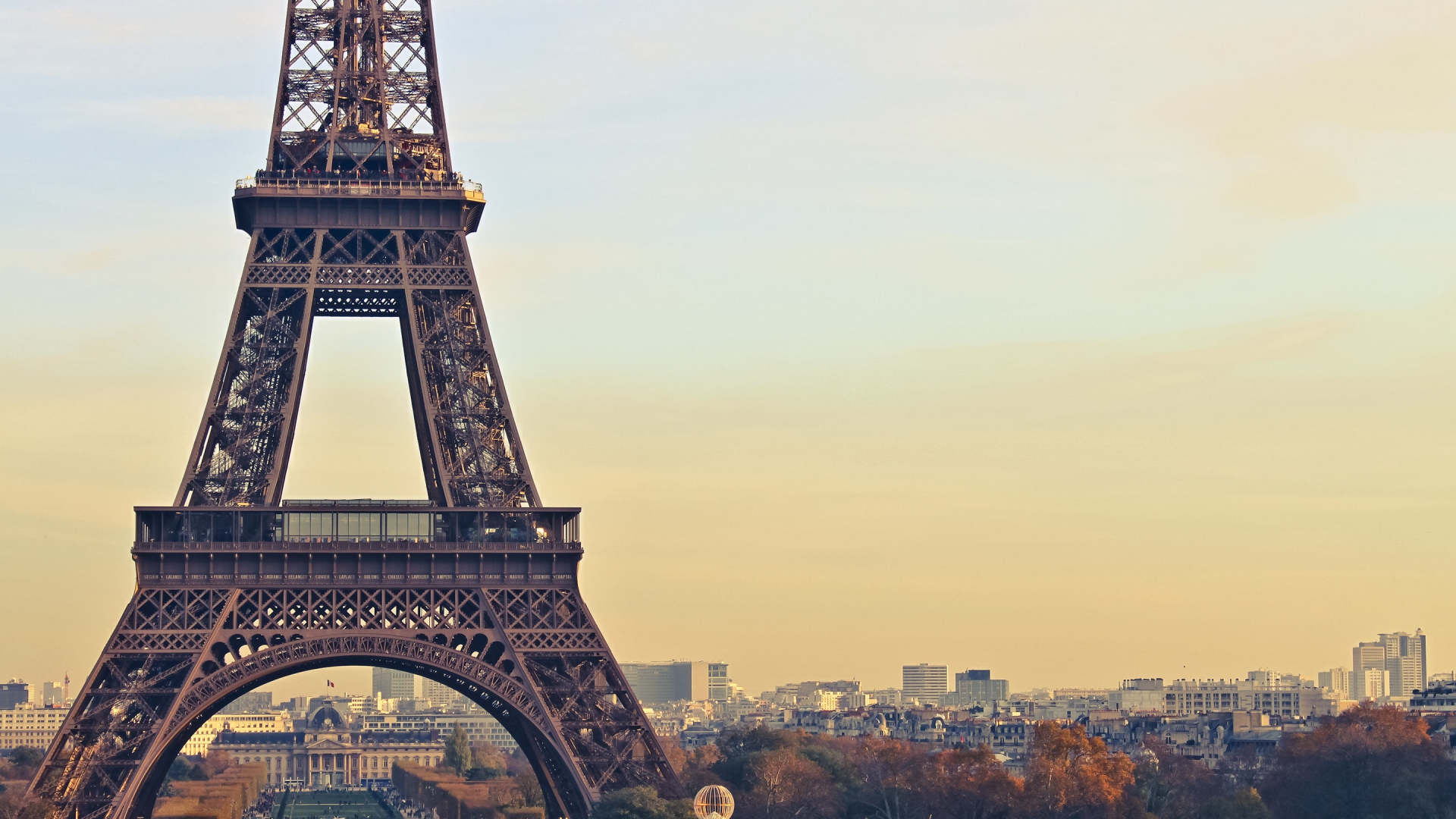 France Eiffel Tower Wallpaper - Eiffel Tower , HD Wallpaper & Backgrounds