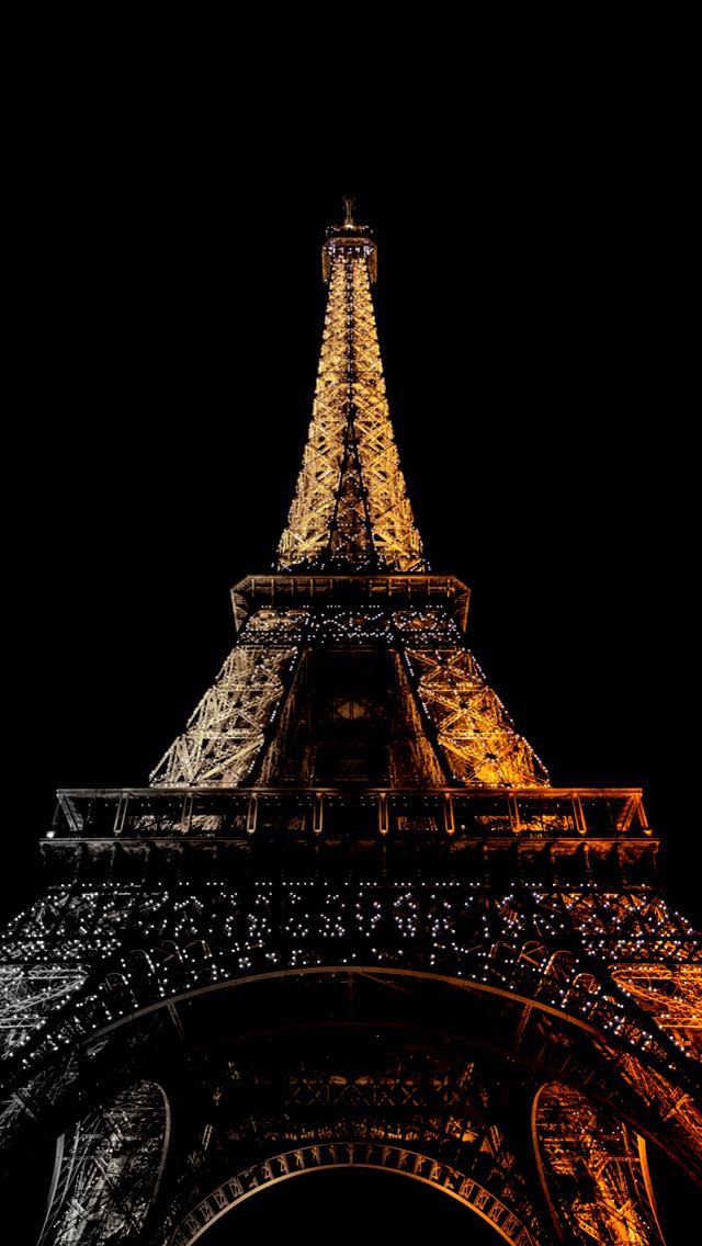 1000 Ideas About Paris Wallpaper Iphone On Pinterest - Eiffel Tower , HD Wallpaper & Backgrounds